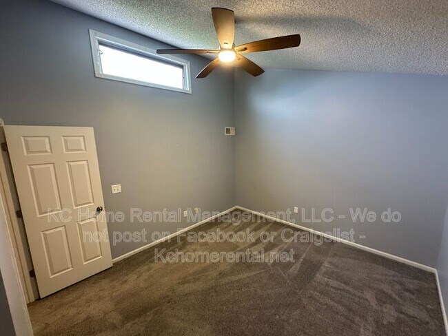 Building Photo - 9000 E 85th Pl