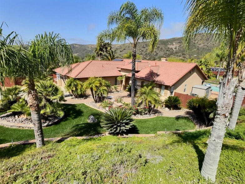 Primary Photo - 17080 Harvest Point Way