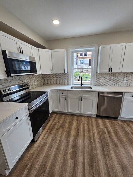 Building Photo - 326 Taylor St