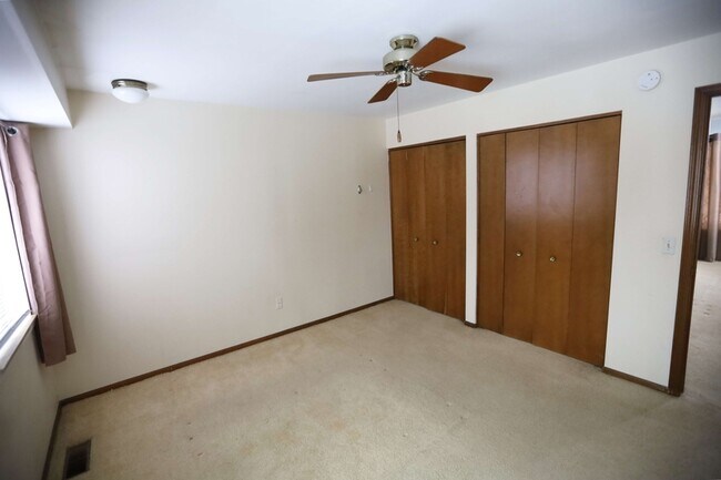 Building Photo - 4833 Stauffer Ave SE