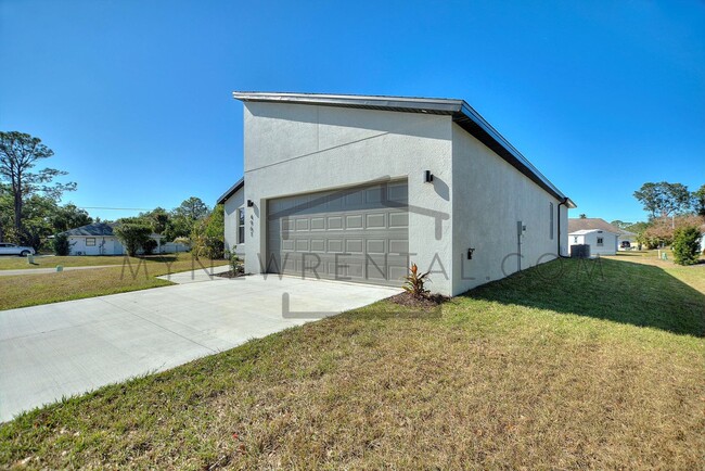 Building Photo - Deposit-Free! Get $1,000 OFF your first mo...