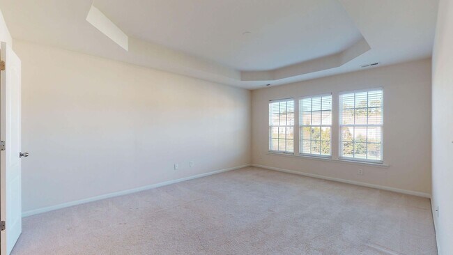 Building Photo - Beautiful 4 Bedroom Home in the vibrant city of Raleigh!