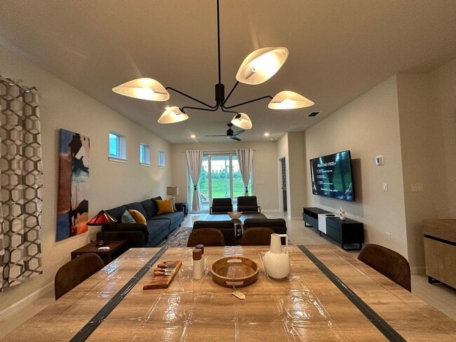 Building Photo - 13897 SW Gingerline Dr