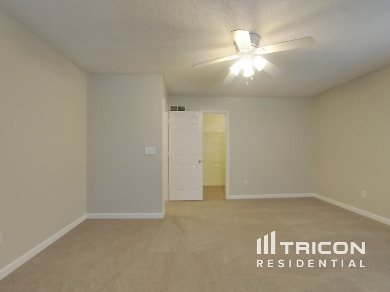 Building Photo - 580 Westchester Cir SW