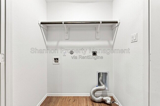 Building Photo - 7227 Gorrion Dr
