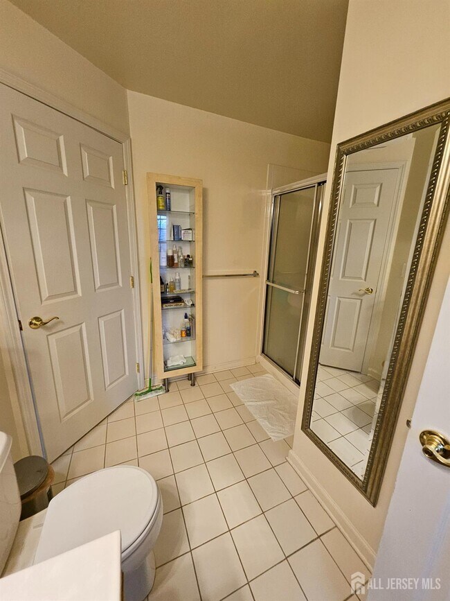 Building Photo - 12 Jensen Court