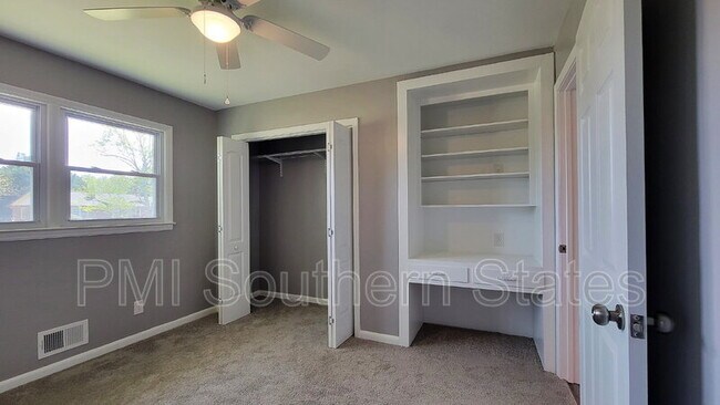 Building Photo - 104 Madison Cir