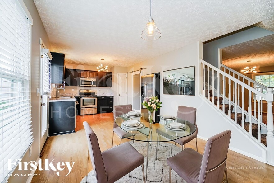 Building Photo - 2973 Seeger St