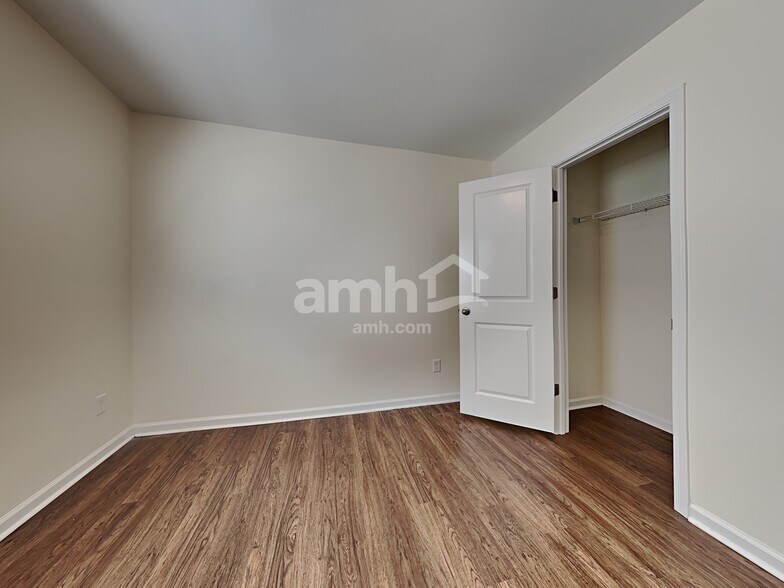 Building Photo - 182 Orion Way