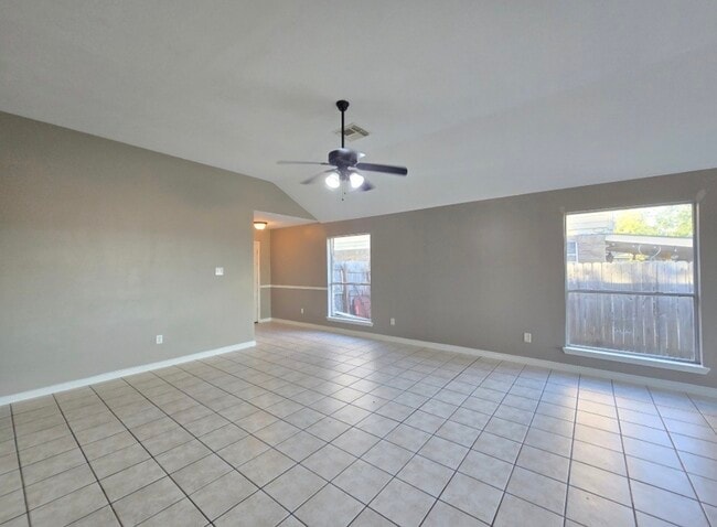 Building Photo - 5514 Bear Cave Ln