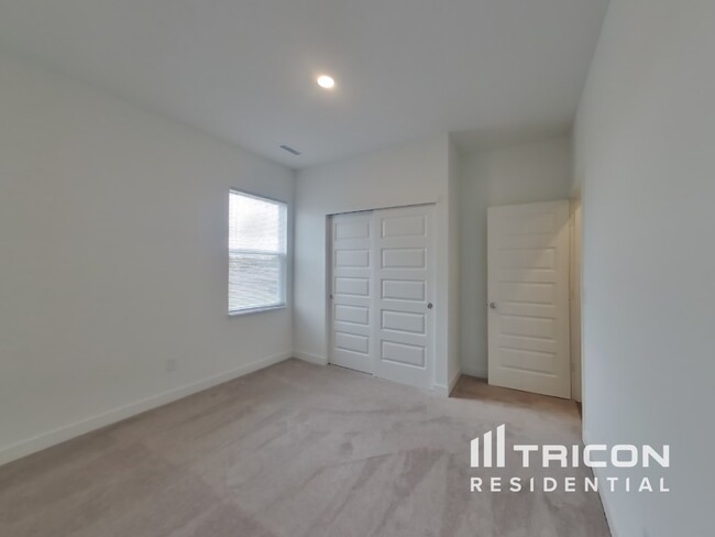 Building Photo - 11437 Hartwell St