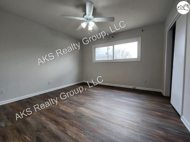 Building Photo - 1613 Stonewall Dr