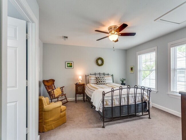 Building Photo - 3417 Stadium Dr