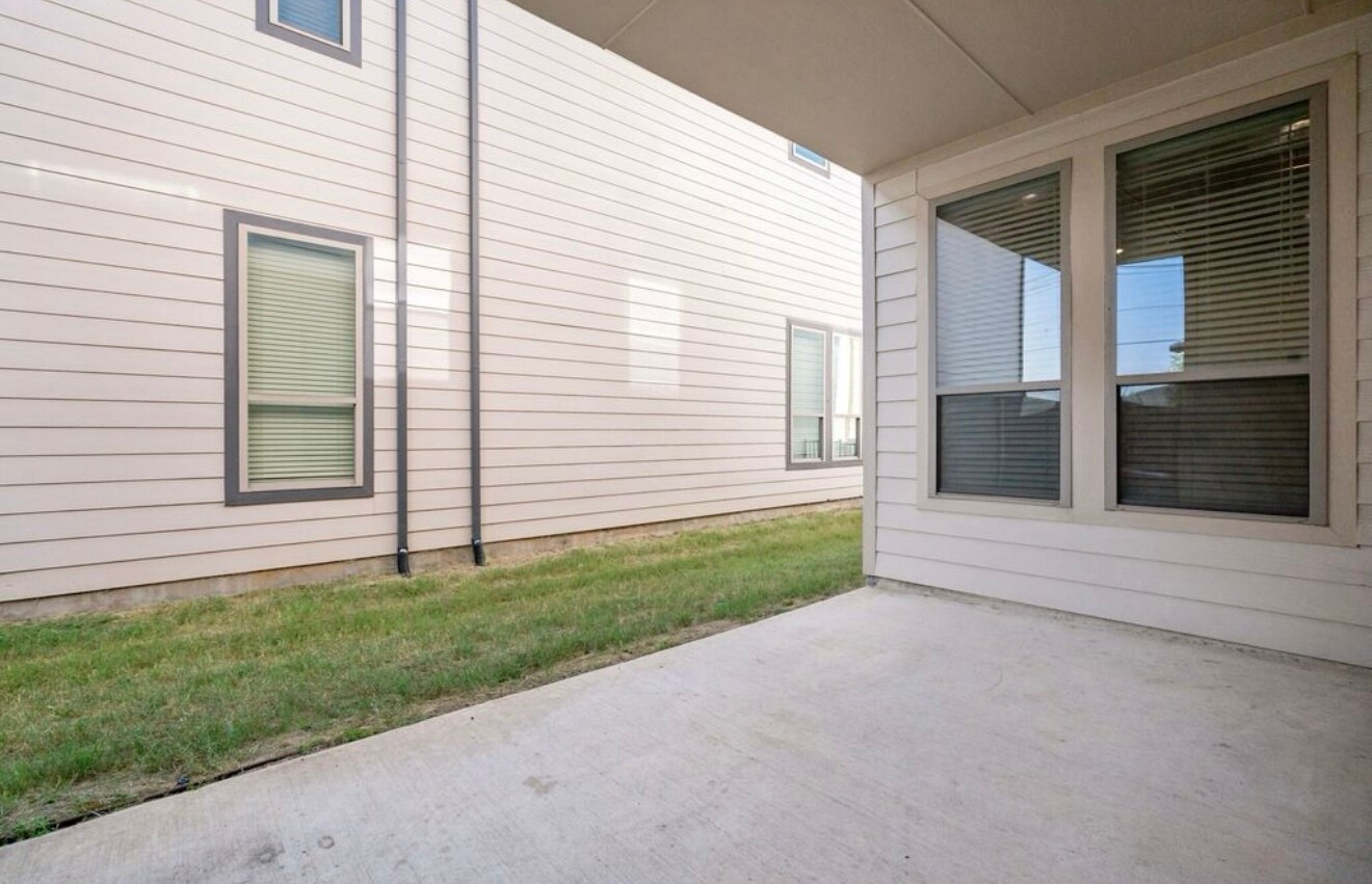 Building Photo - 4143 Runway Mews