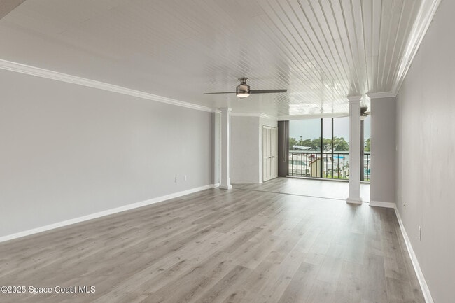 Building Photo - 18 Marina Isles Blvd