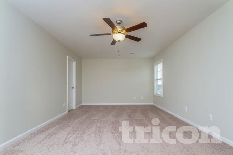 Building Photo - 4028 Effie Seward Dr