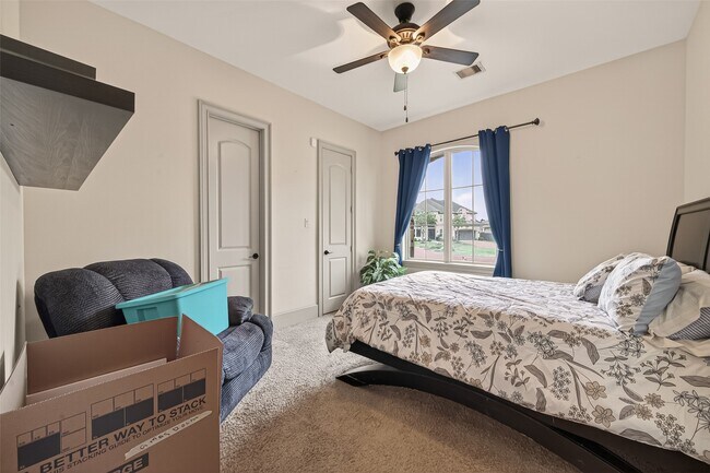 Building Photo - 2515 Avon Gate Ct