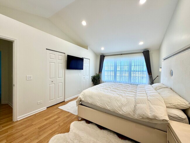 Building Photo - 2350 County Farm Ln