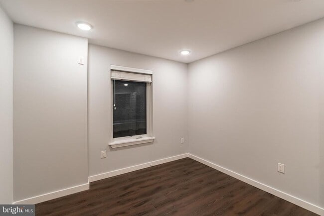 Building Photo - 751 N 20th St
