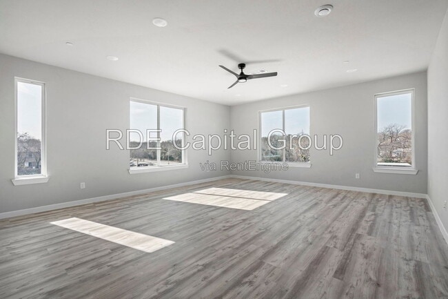 Building Photo - 948 S Corinth St Rd