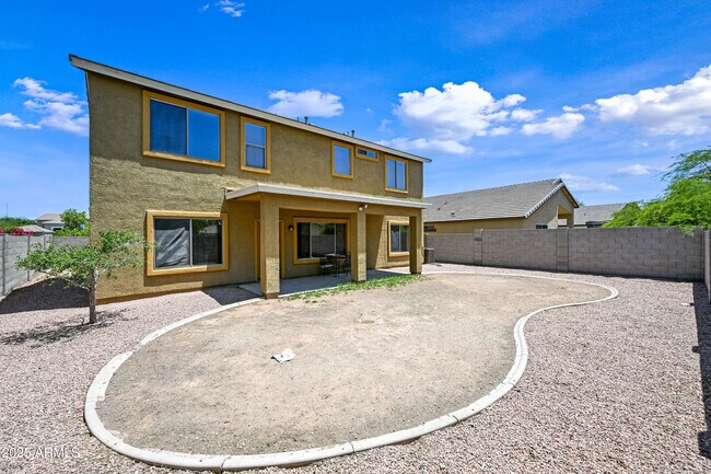 Building Photo - 11237 W Davis Ln