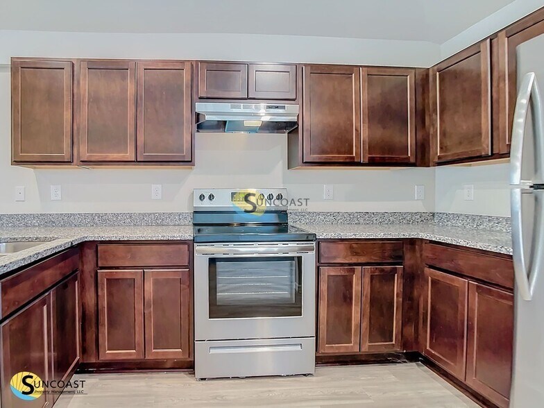 Building Photo - 2014 Dorion St