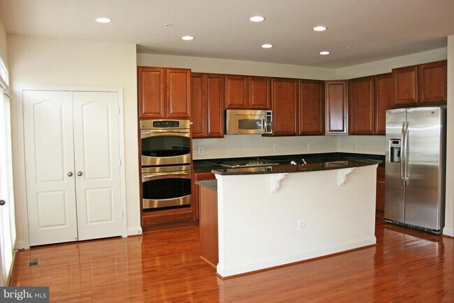 Building Photo - 12609 Horseshoe Bend Cir