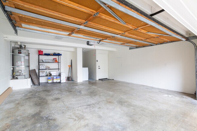 Building Photo - 162 Avenida Florencia