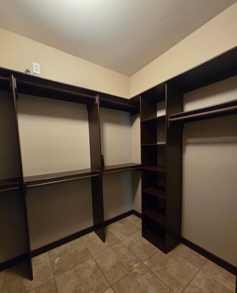 Building Photo - 3107 Conde Dr