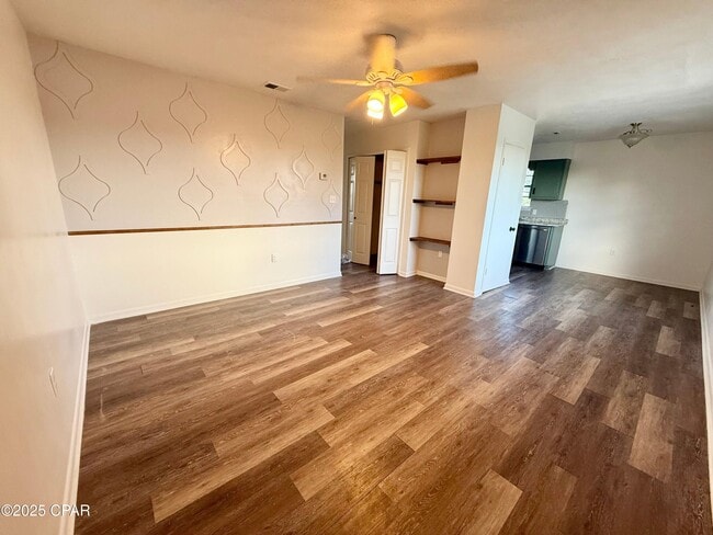 Building Photo - 506 N 11th St