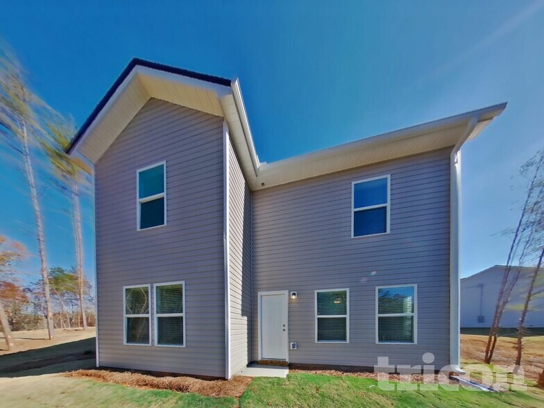 Building Photo - 561 Fairview Oak Pl