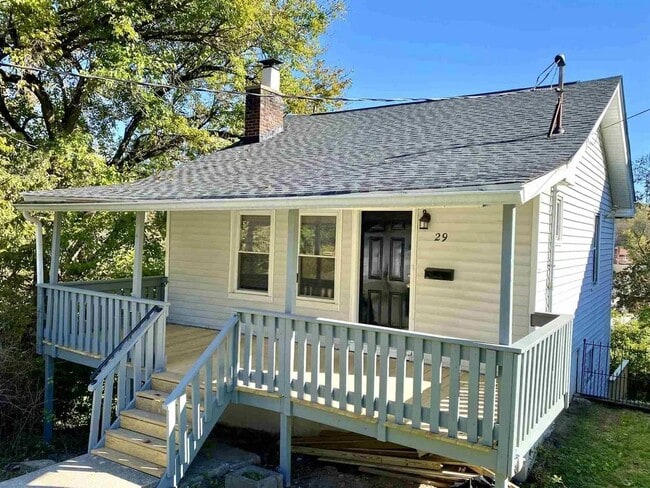 Building Photo - 29 Summer Hill Ave