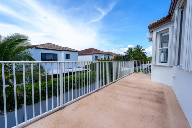 Building Photo - 15699 SW 54th Ct