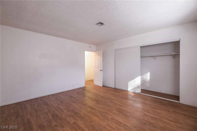 Building Photo - 5278 S Maryland Pkwy
