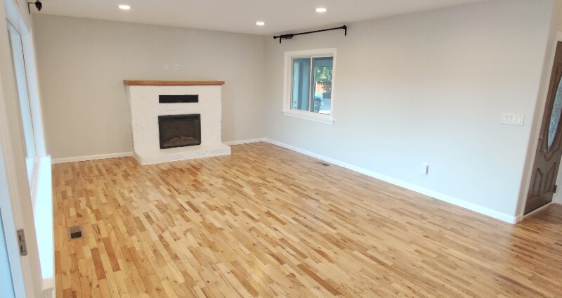 Building Photo - 21605 NE 83rd St