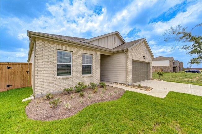 Building Photo - 5903 Grantgrala Dr