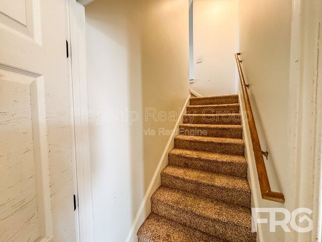 Building Photo - 115 Remount Rd