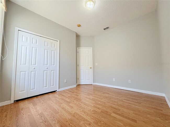 Building Photo - 5004 Alavista Dr