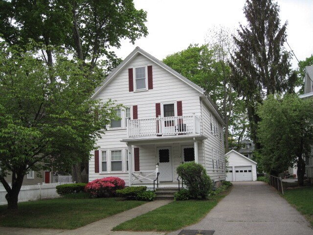 Building Photo - 15 Grant St