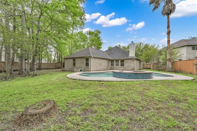 Building Photo - 10 Barker Ridge Ct