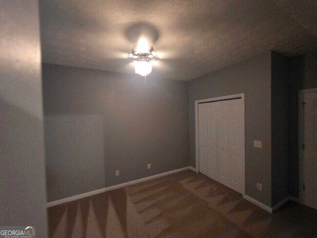Building Photo - 323 Bald Eagle Way