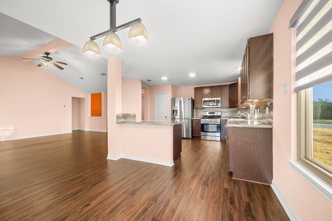 Building Photo - 1530 Hunter Green Ln