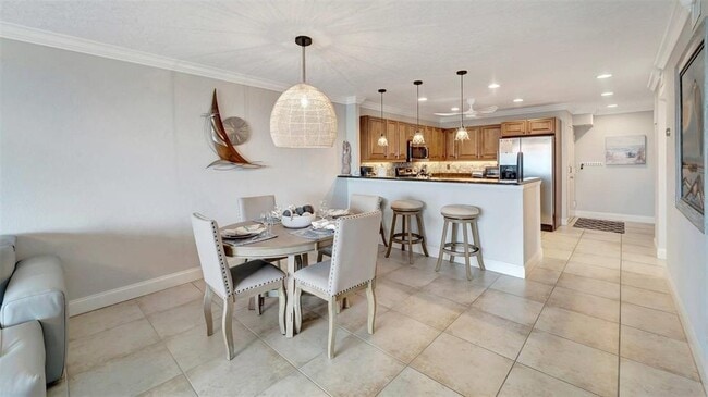 Building Photo - 1125 W Peppertree Dr