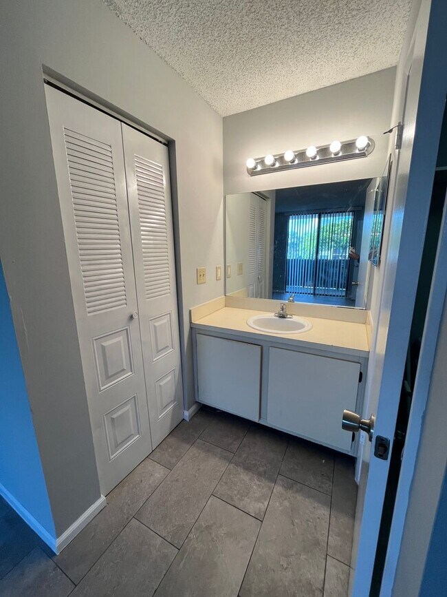 Building Photo - ONE BEDROOM ONE BATHROOM! WATERFRONT COMMU...
