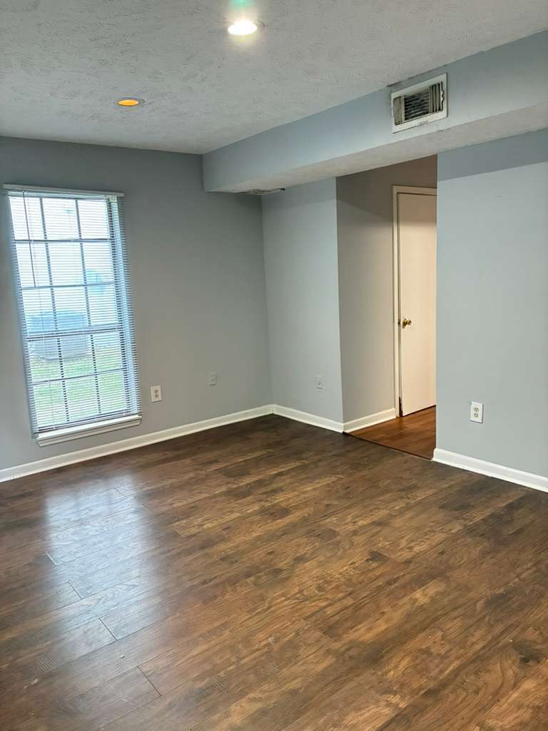 Building Photo - 6259 Woodrun Pl