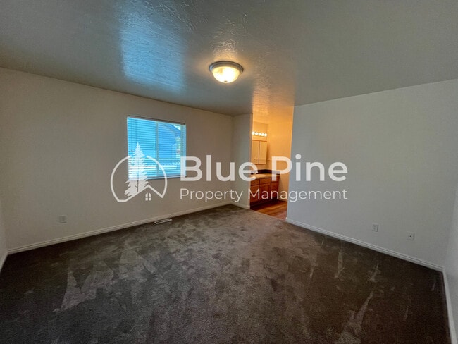 Building Photo - 3794 John Adams Pkwy