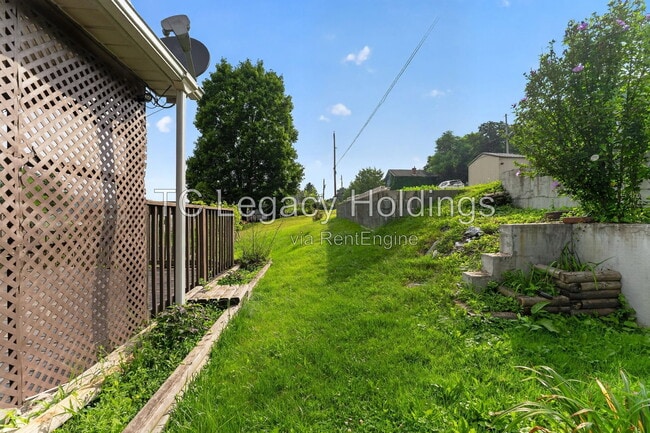 Building Photo - 138 Austin Ave