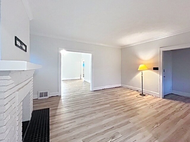 Building Photo - 3365 E Scarborough Rd