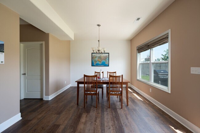 Building Photo - **WELL MAINTAINED, 2016-BUILT HOME IN DESIRABLE BELLE ARBOR NEIGHBORHOOD**