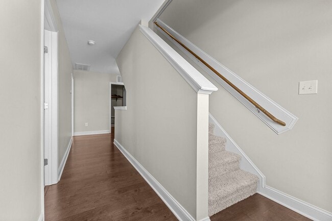 Building Photo - **SHOWINGS UNAVAILABLE UNTIL AUGUST 1ST!!!**